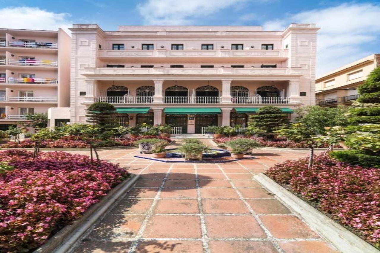 Hotel Guitart Rosa - Adults Only โยเรตเดมาร์ ภายนอก รูปภาพ
